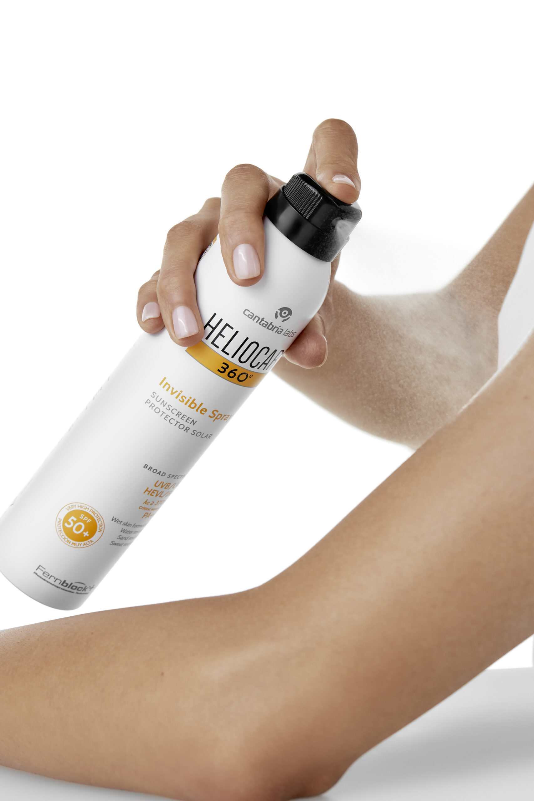 HELIOCARE 360º Invisible Spray SPF50+
