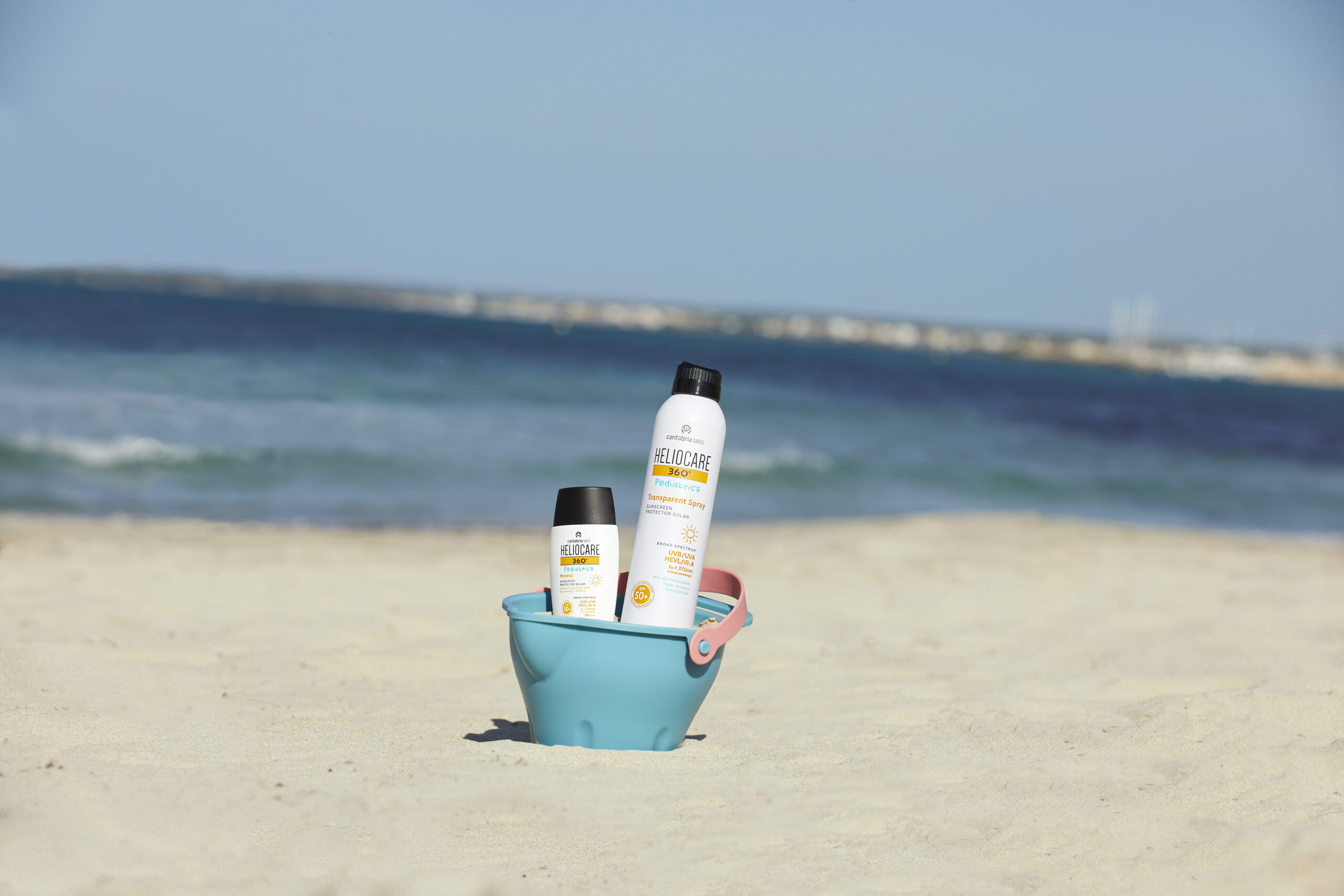 HELIOCARE 360º Pediatrics Transparent Spray SPF50+