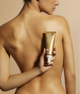 HELIOCARE 360º Body Glow SPF50+