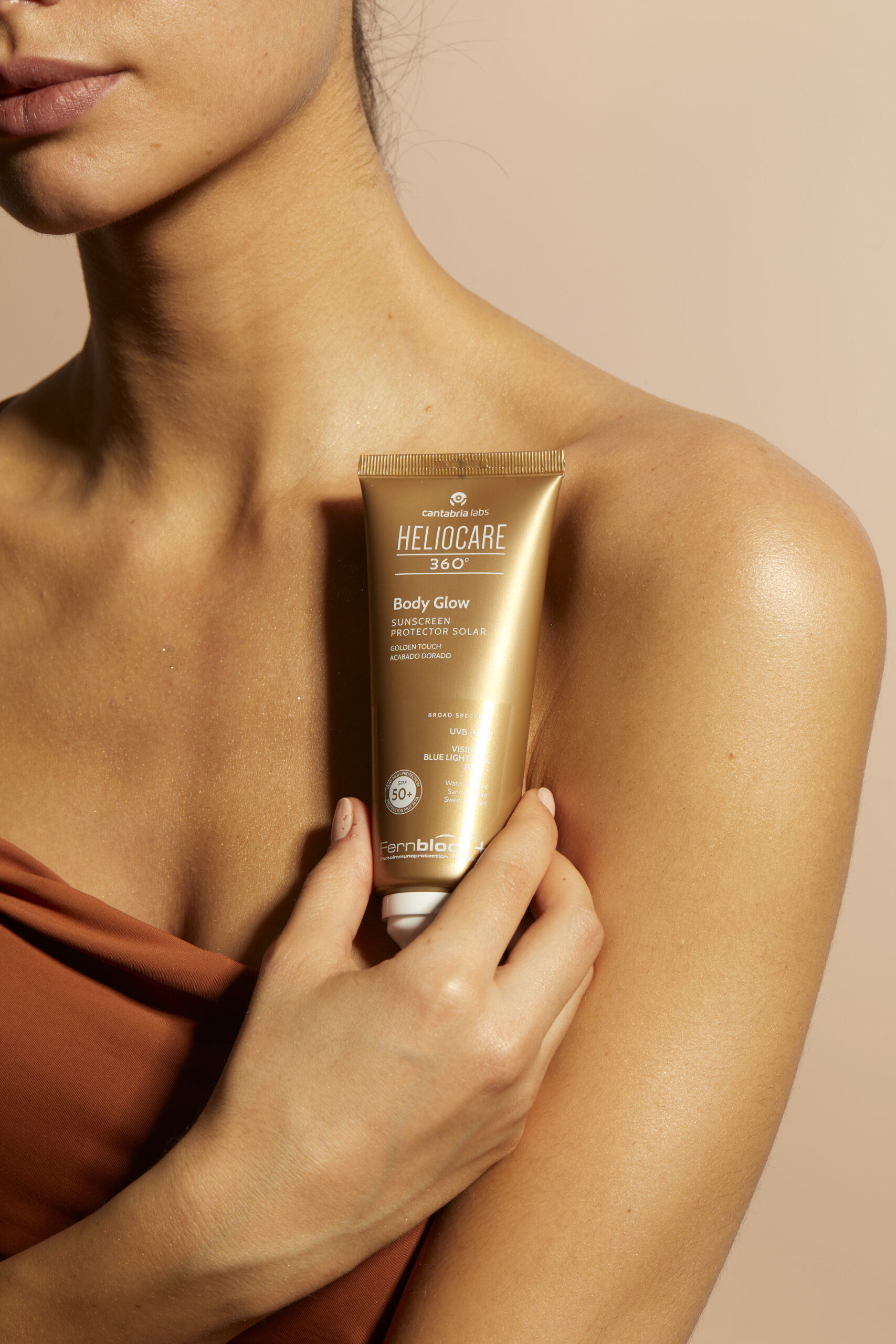 HELIOCARE 360º Body Glow SPF50+