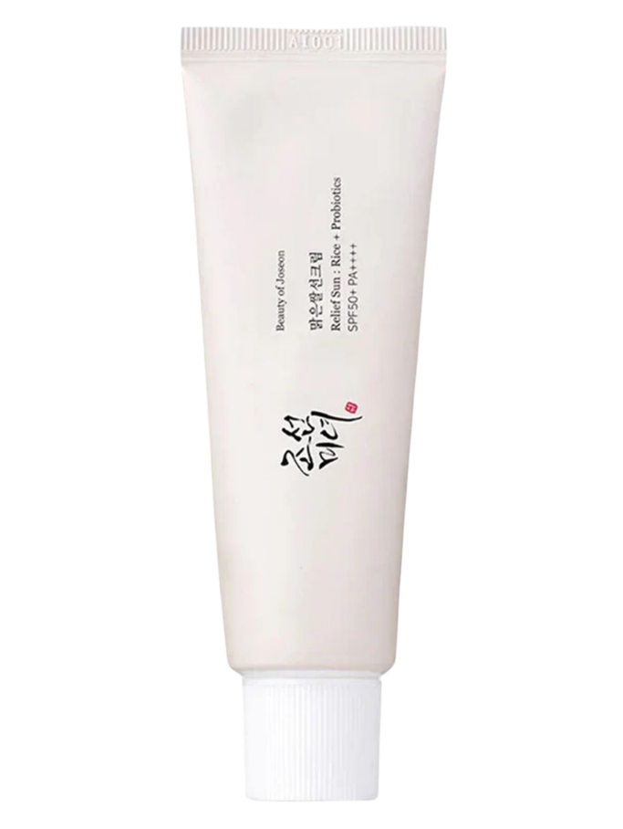Beauty of Joseon Relief Sun: Rice + Probiotics SPF50+ PA++++ on kerge ja niisutav päikesekaitsekreem, mis pakub nahale tõhusat kaitset UVA- ja UVB-kiirguse eest, samal ajal seda rahustades ja hooldades. Tegemist on keemilise päikesekaitsega, mis imendub kiiresti ning ei jäta nahale valget kihti. Kreemjas, niisutav tekstuur sulandub nahaga, jättes selle pehmeks, säravaks ja mugavaks kogu päeva vältel.