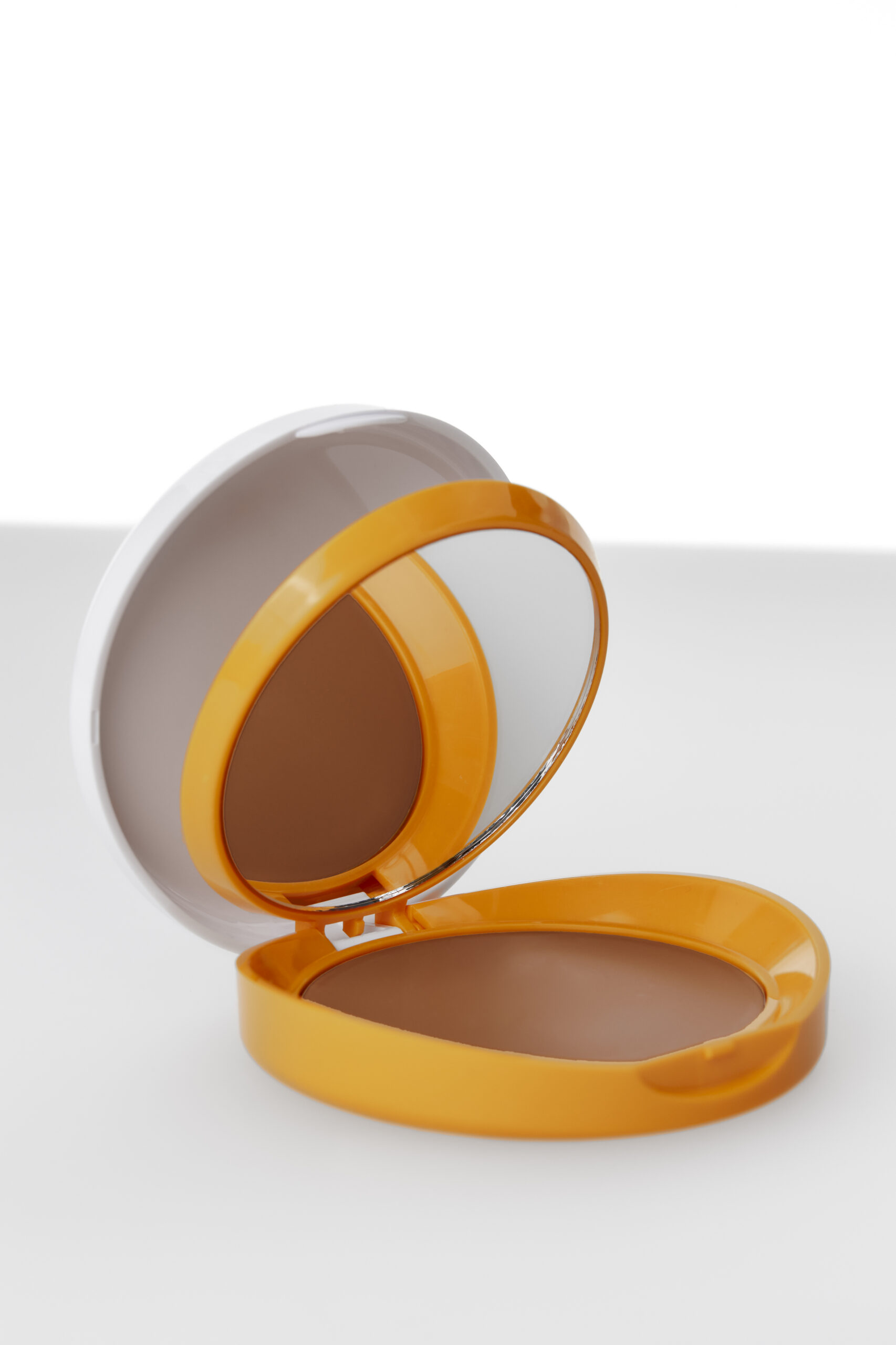 HELIOCARE 360° Oil-Free Compact, 10g Toonid: Pearl / Beige / Bronze