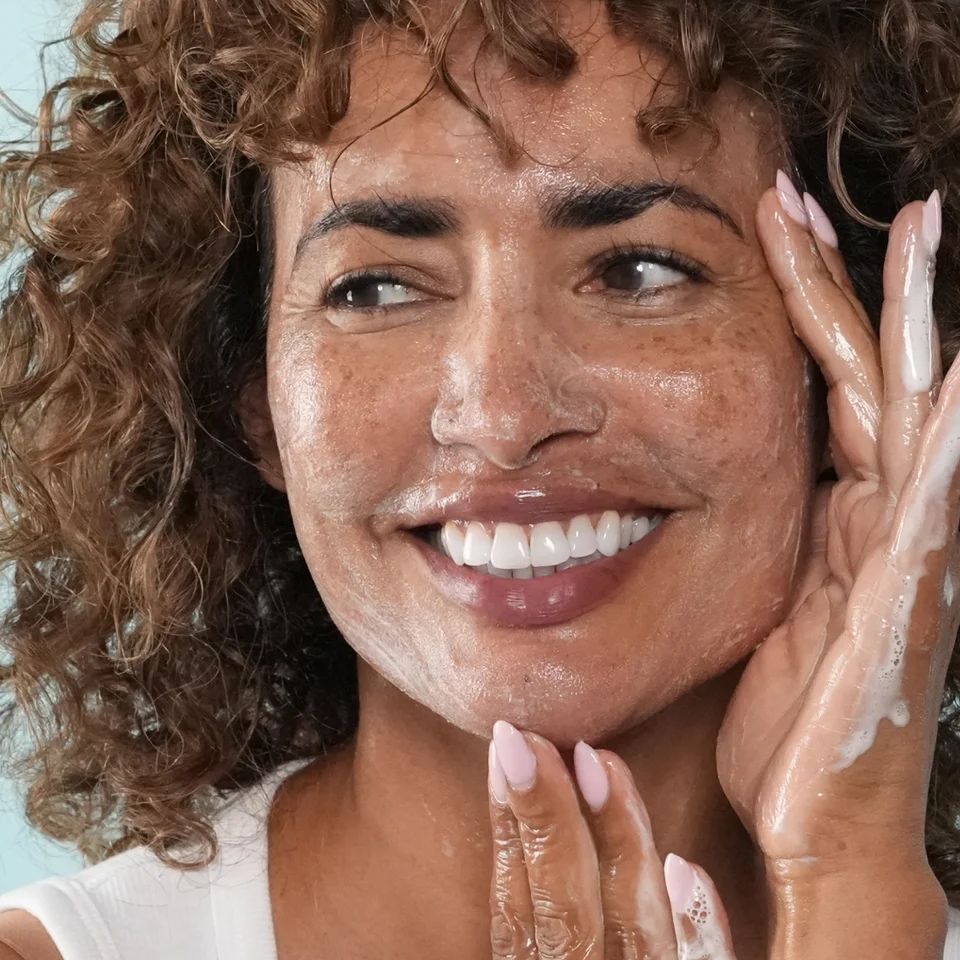 Gatineau Renewal Ultime™ Multi-Acid Resurfacing Cleanser – AHA-hapetega näopuhastusvahend